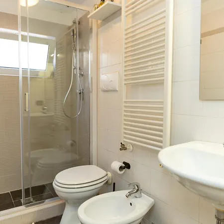 Behomes Peaceful Retreat W Sauna Near S Μπάρι